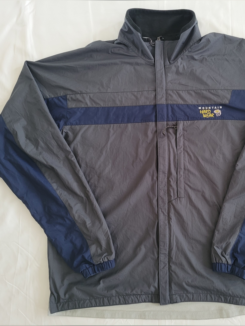 Mountain Hard Wear Men Gray & Navy Lightweight Windbreaker Jacket (Soft Lining)